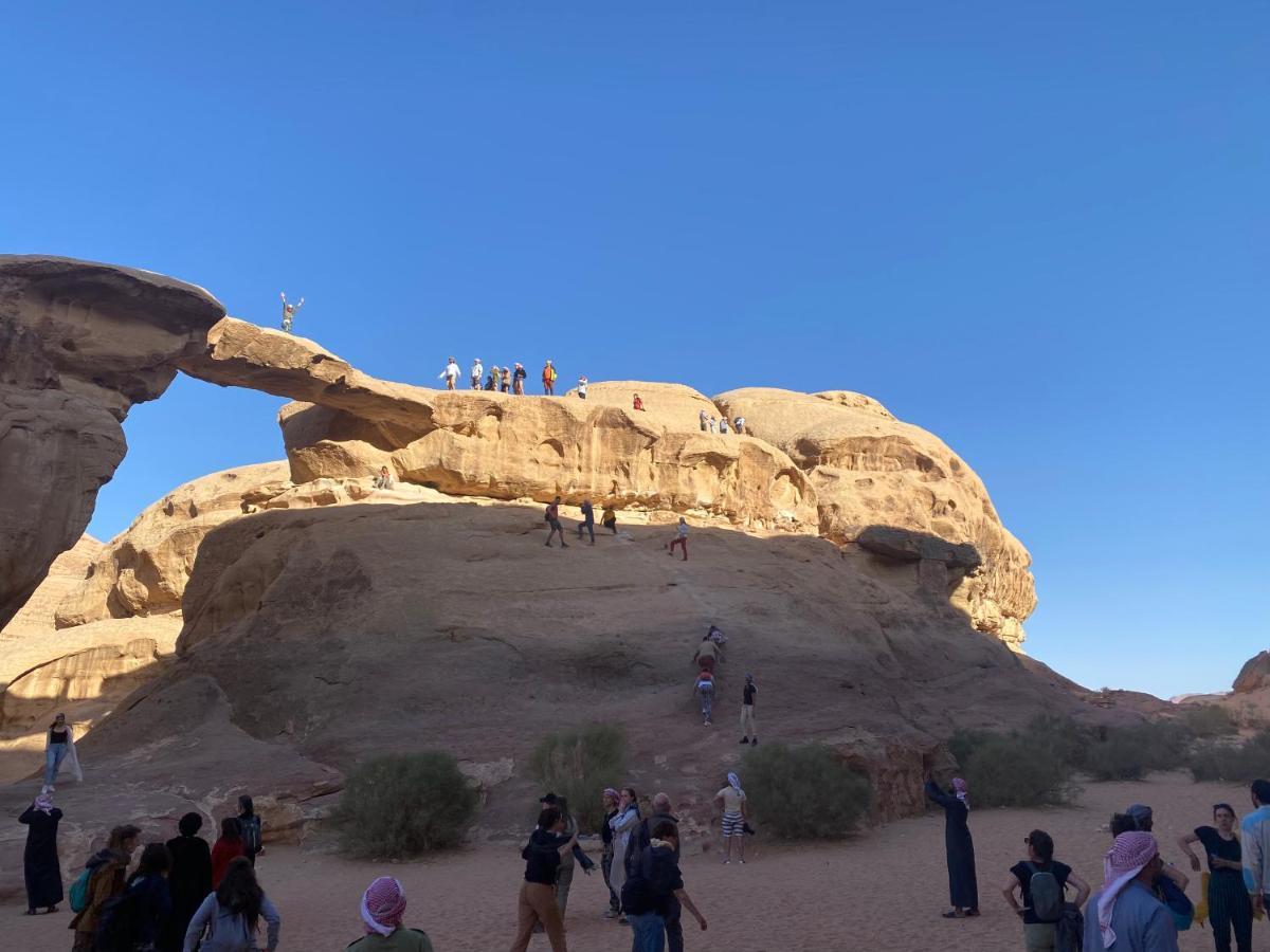 Wadi Rum Hugo Camp Ngoại thất bức ảnh