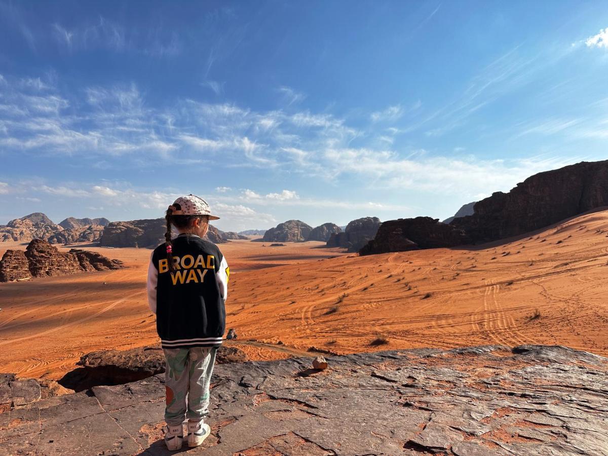 Wadi Rum Hugo Camp Ngoại thất bức ảnh