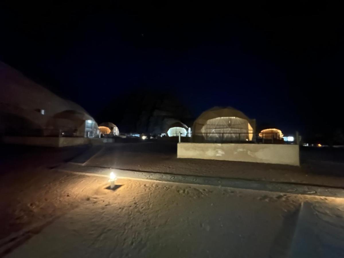 Wadi Rum Hugo Camp Ngoại thất bức ảnh